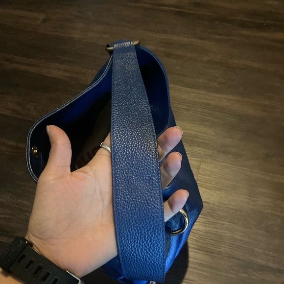 Laggo women’s Leather blue hand Bag - Picture 5 of 5